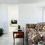 Walk To The Falls! Your Vacation Home In Niagara